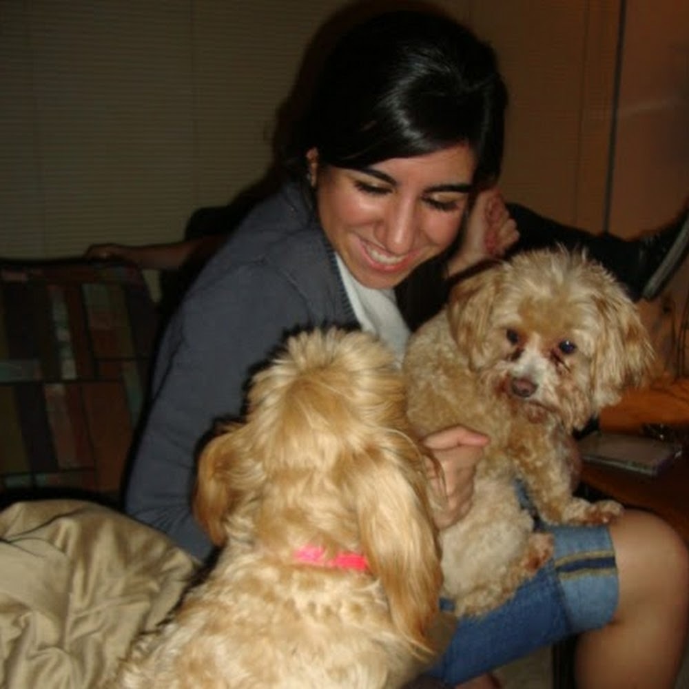 Meet your Posher, Leila